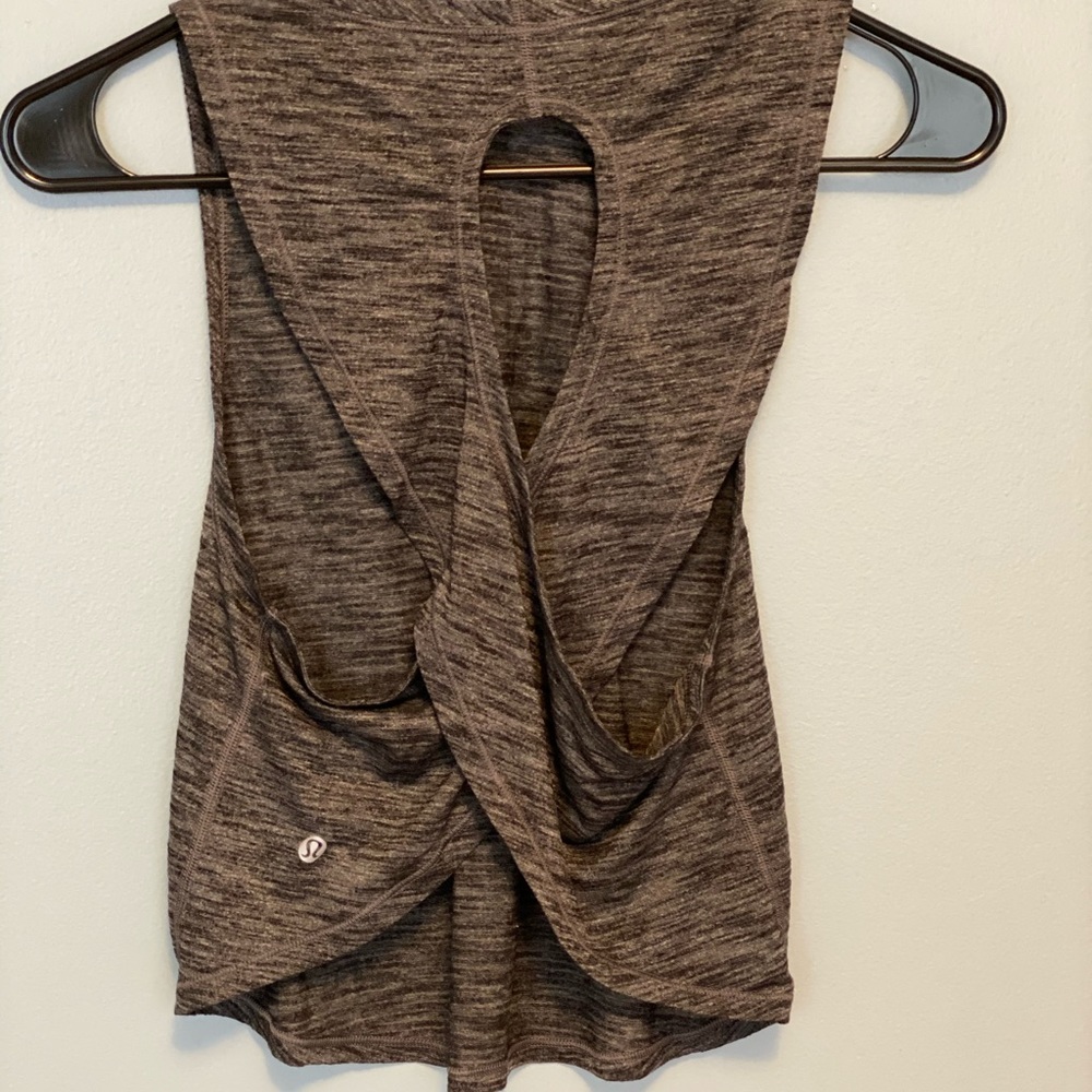 Lululemon crop tank